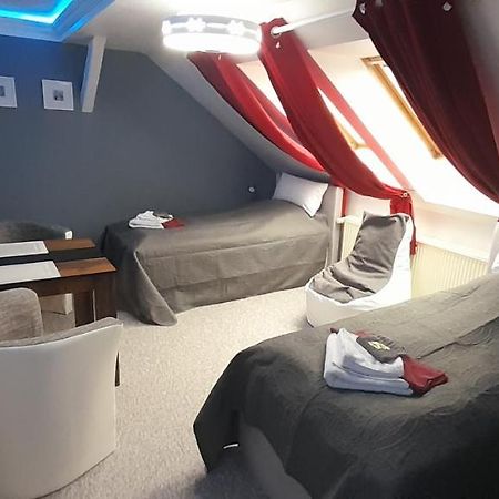 Best-Preis -Vip Lounge- Mit Netflix, Self-Check-In, Ebike Ladestation, Fahrradraum, Wlan Und Netflix - Direkt Am Elberadweg Im Herzen Von Wittenberge Exteriér fotografie