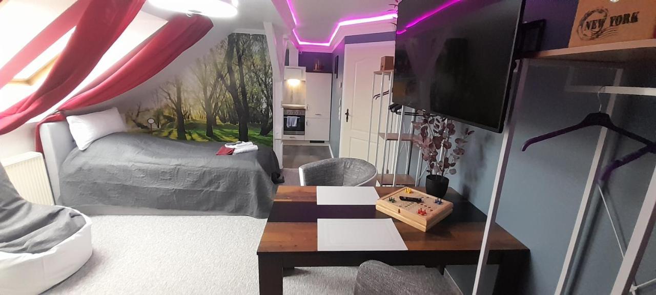 Best-Preis -Vip Lounge- Mit Netflix, Self-Check-In, Ebike Ladestation, Fahrradraum, Wlan Und Netflix - Direkt Am Elberadweg Im Herzen Von Wittenberge Exteriér fotografie
